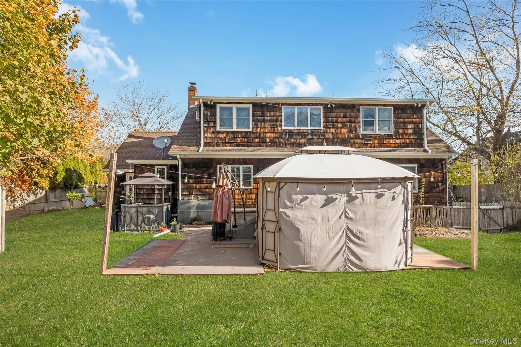 18 Atlantic Avenue, East Moriches, NY 11940