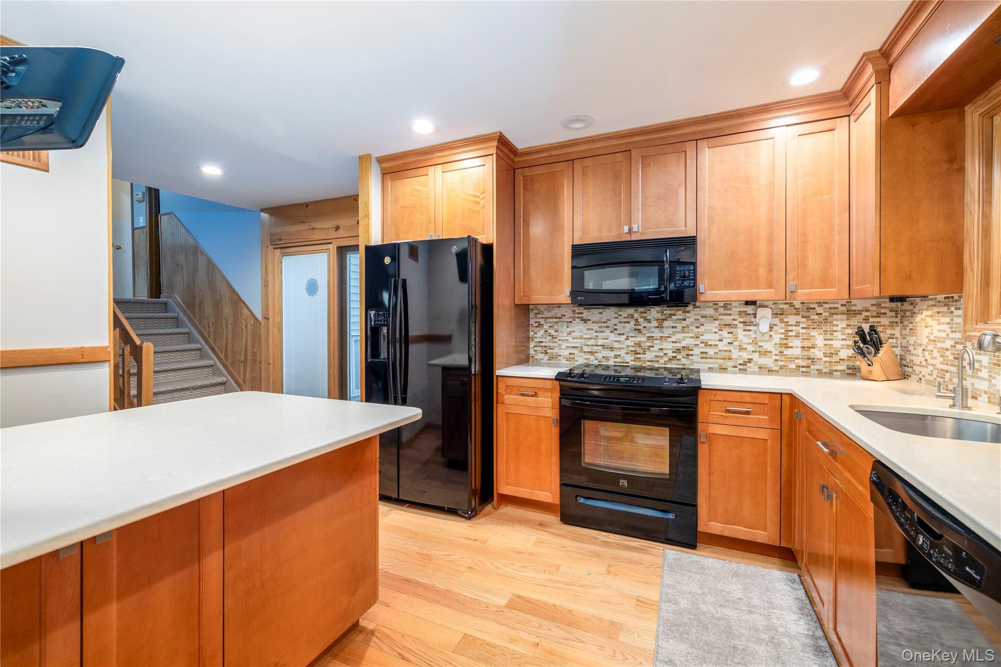 68 McCouns Lane, Oyster Bay, NY 11771