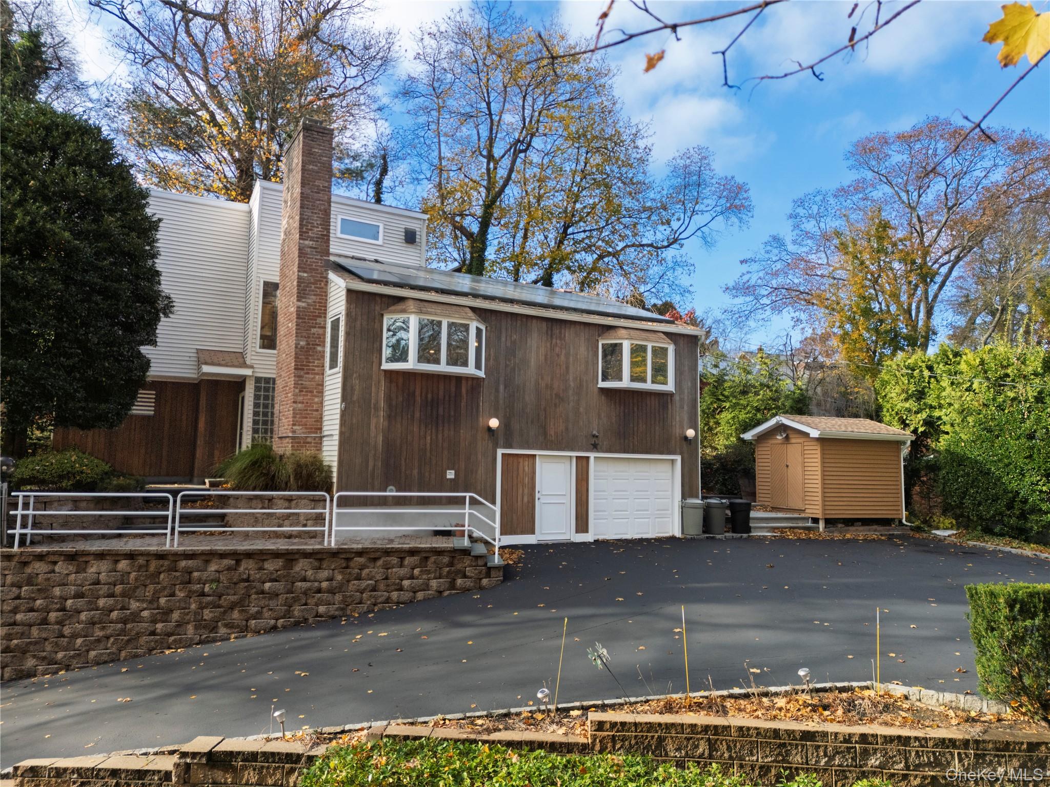 68 McCouns Lane, Oyster Bay, NY 11771