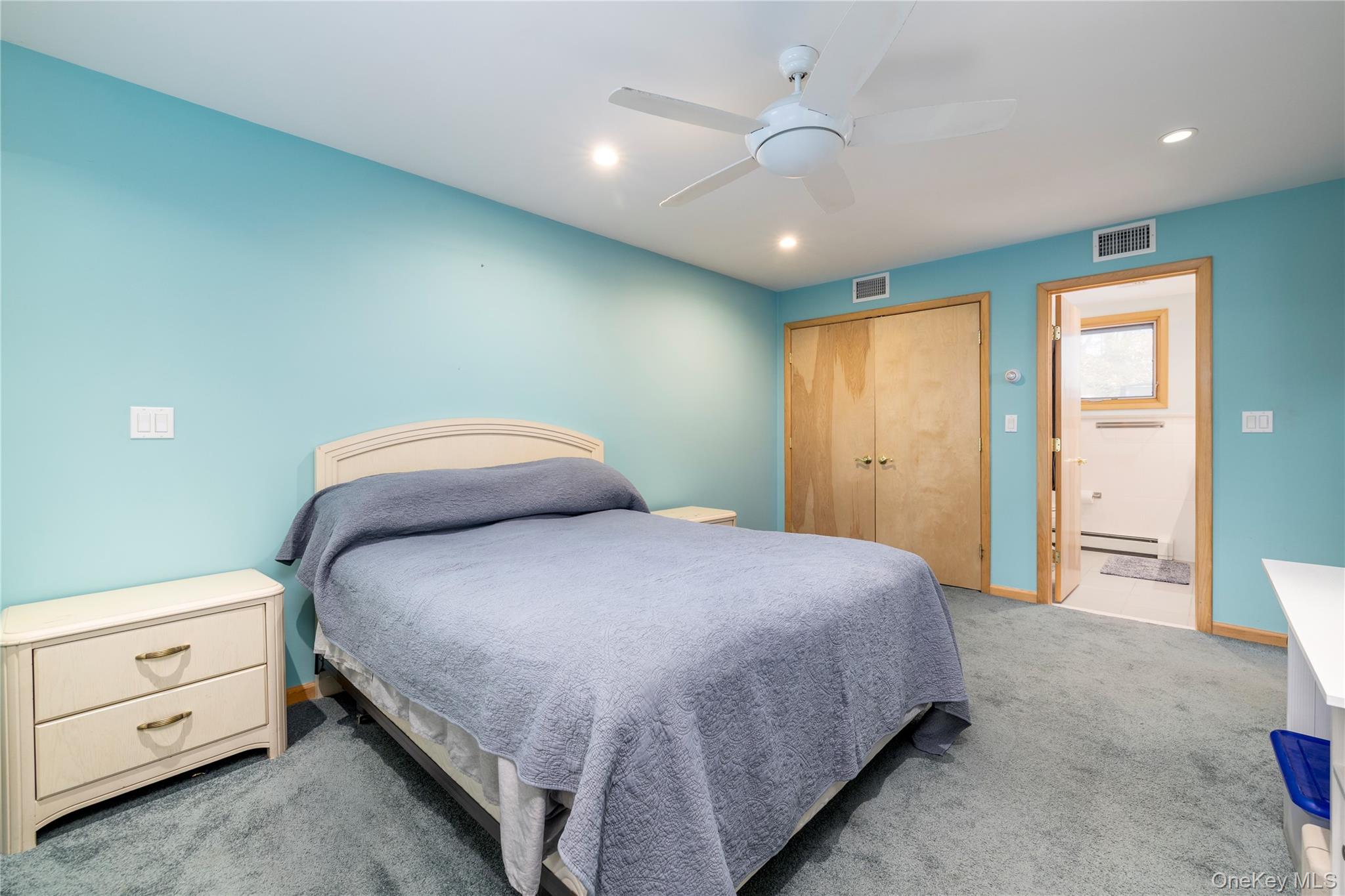 68 McCouns Lane, Oyster Bay, NY 11771