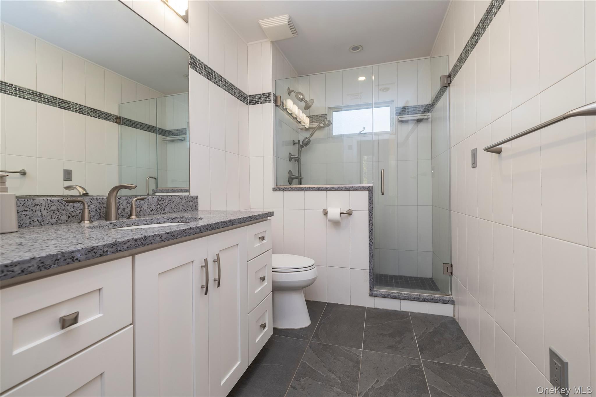 68 McCouns Lane, Oyster Bay, NY 11771