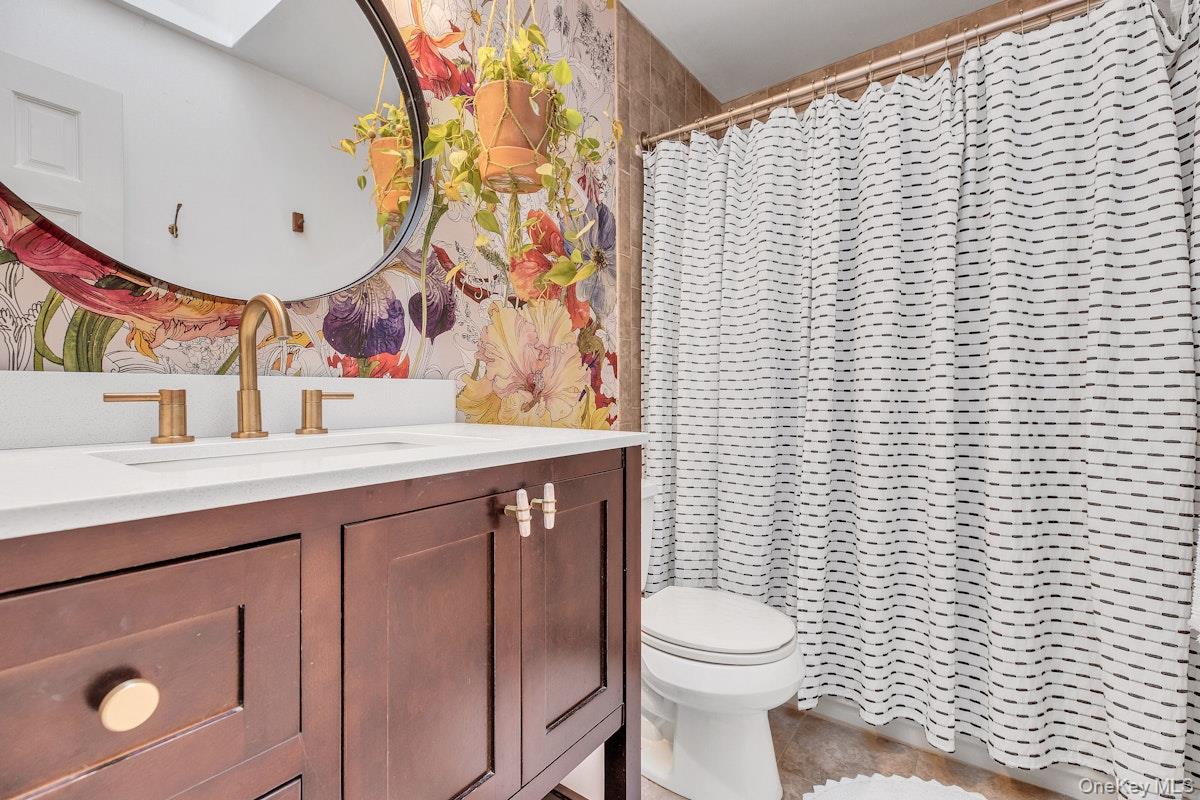 12 Jomar Road, Shoreham, NY 11786