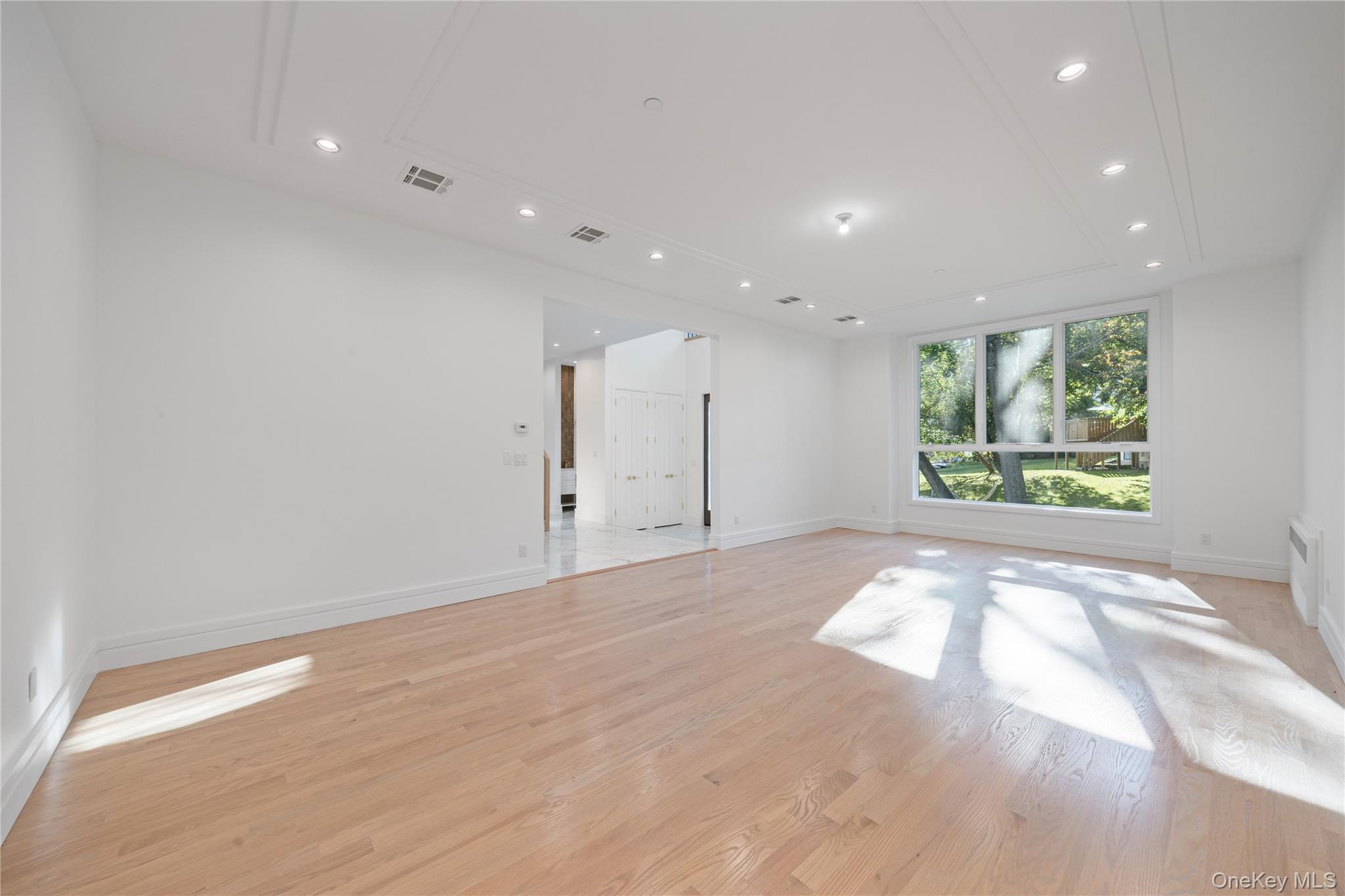 40 Singer Avenue # 214, Spring Valley, NY 10977