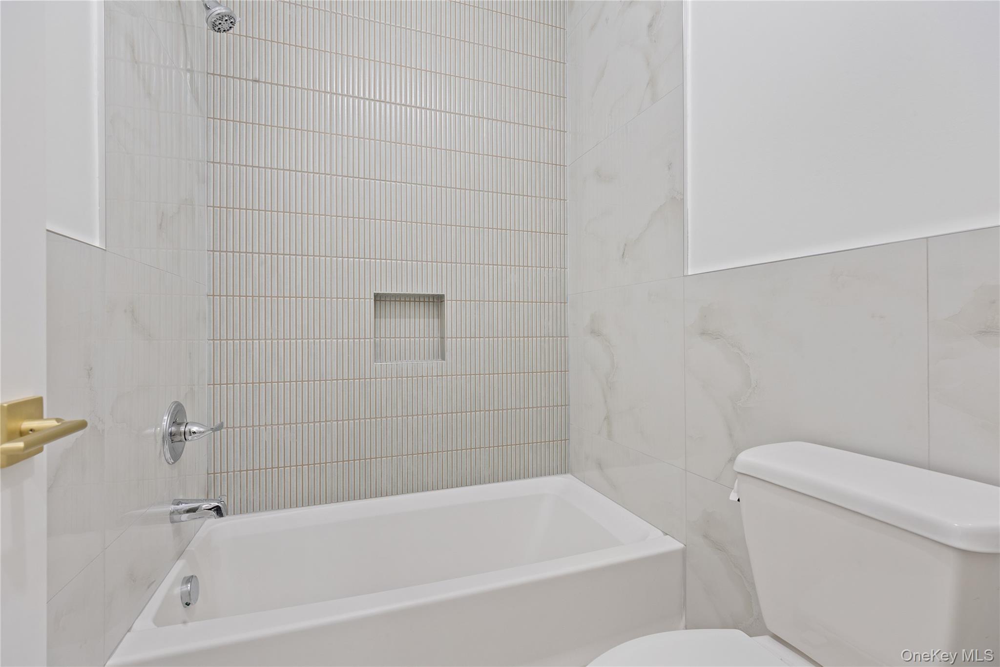 40 Singer Avenue # 214, Spring Valley, NY 10977