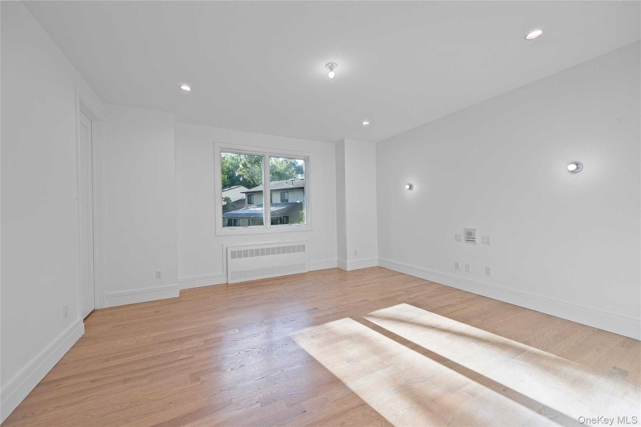 40 Singer Avenue # 214, Spring Valley, NY 10977