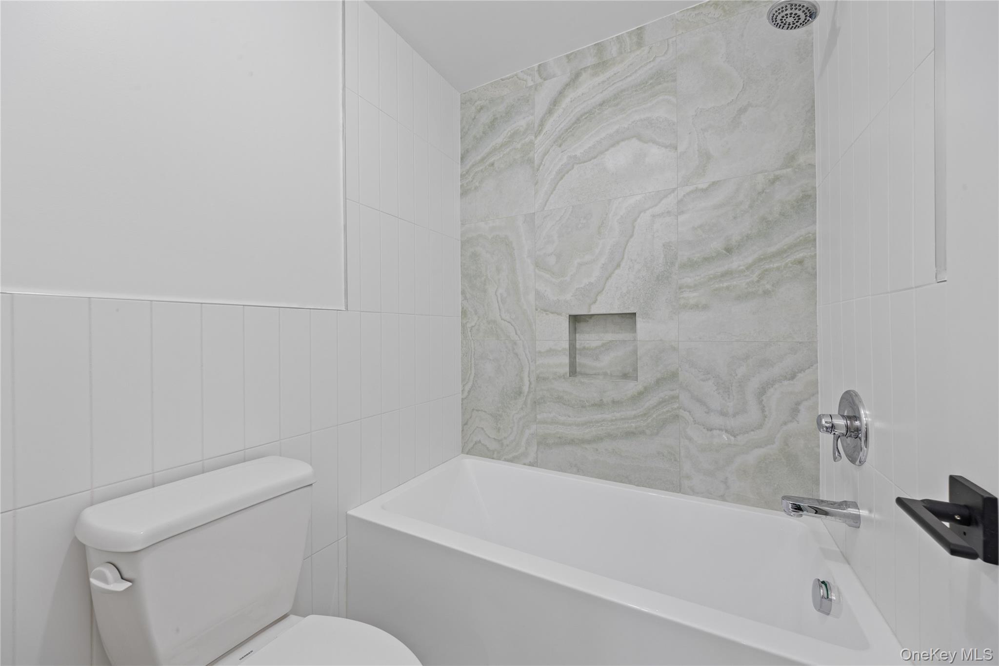 40 Singer Avenue # 214, Spring Valley, NY 10977