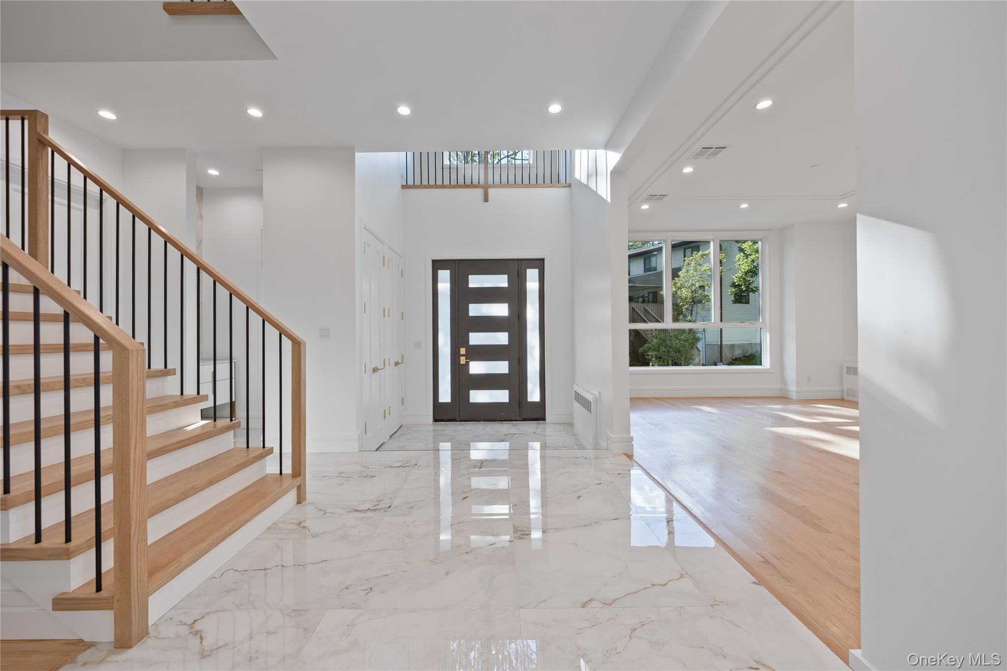 40 Singer Avenue # 214, Spring Valley, NY 10977