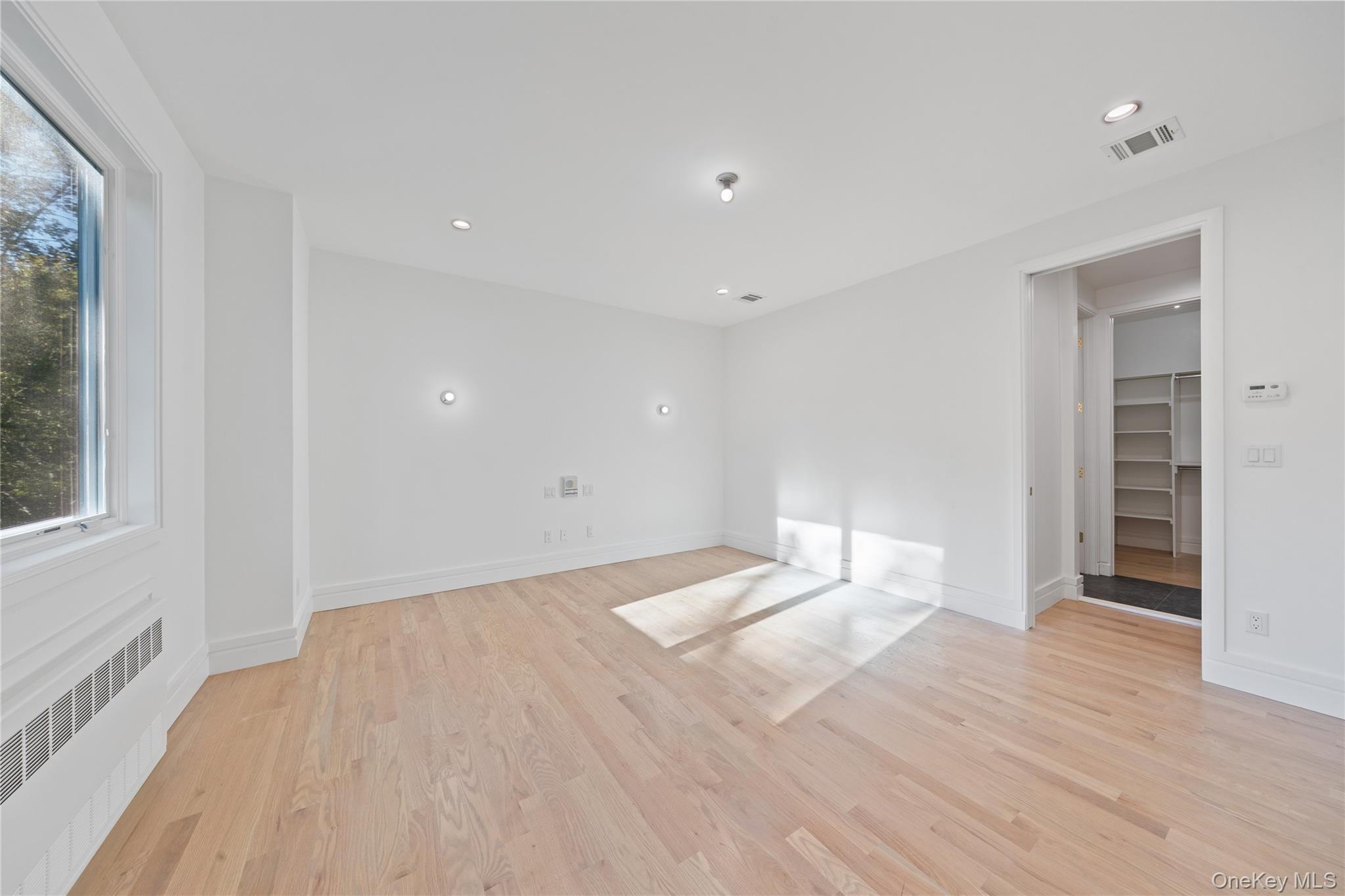 40 Singer Avenue # 214, Spring Valley, NY 10977