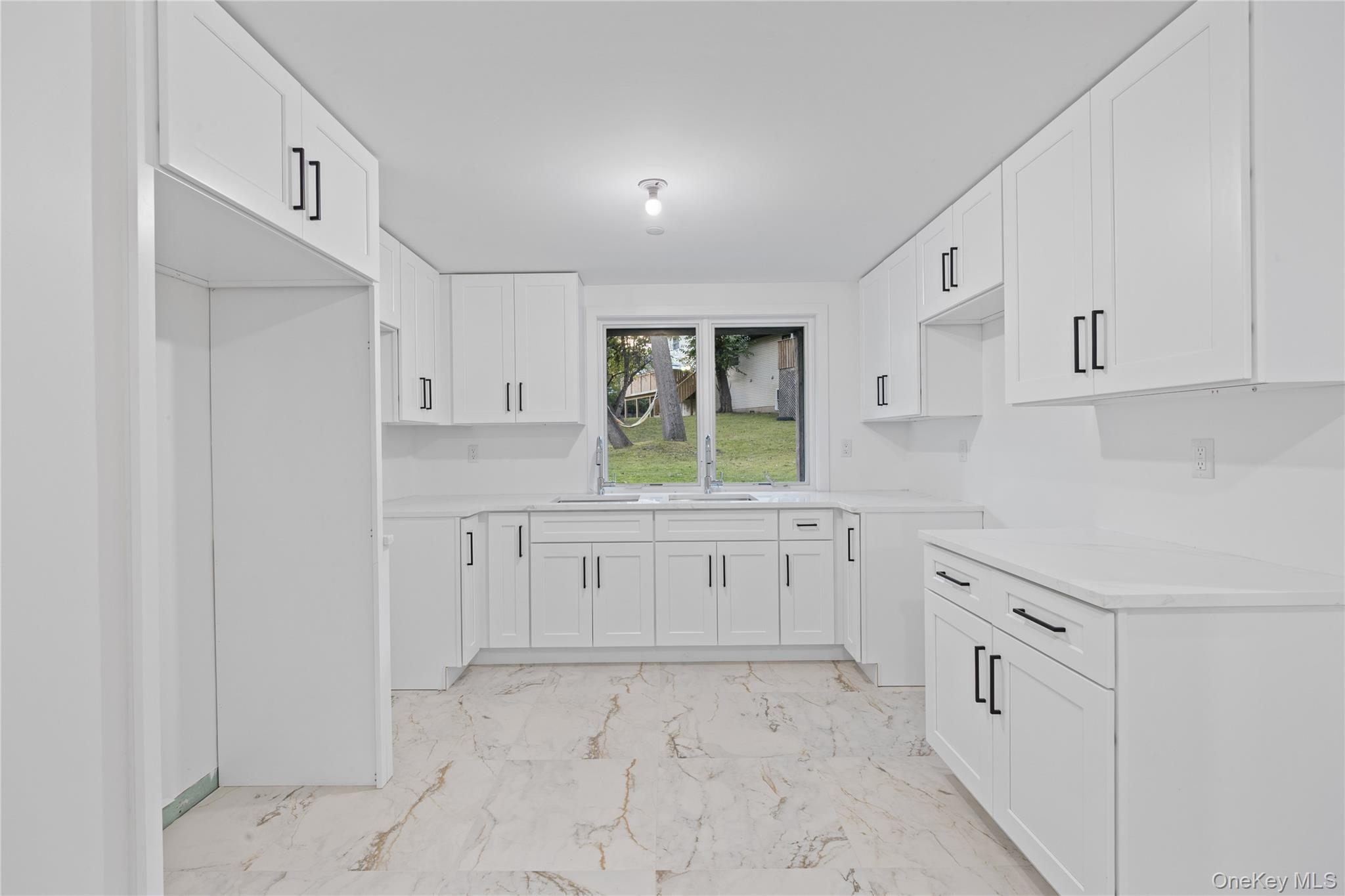 40 Singer Avenue # 214, Spring Valley, NY 10977