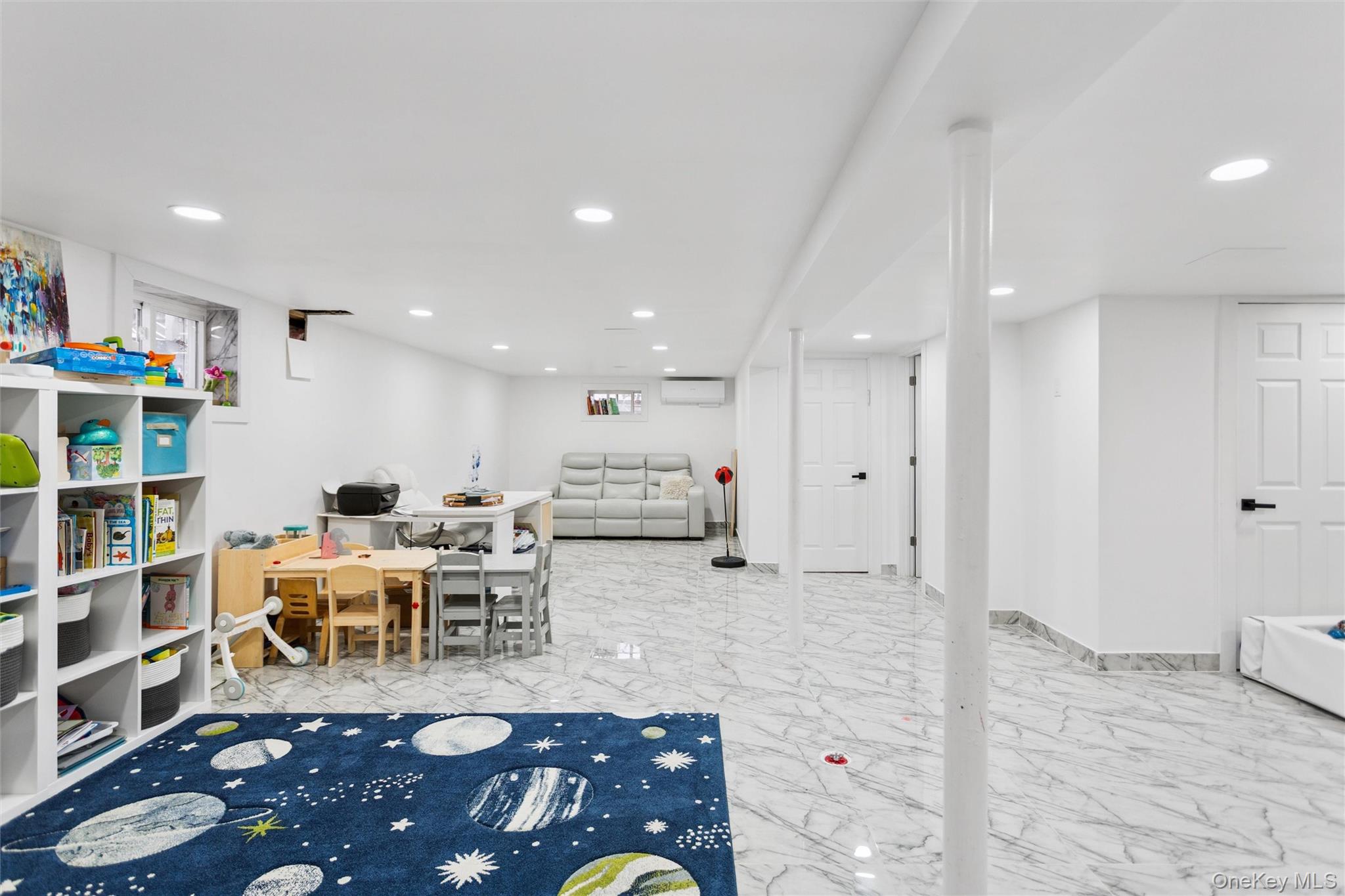 84 Rosedale Road, North Woodmere, NY 11581