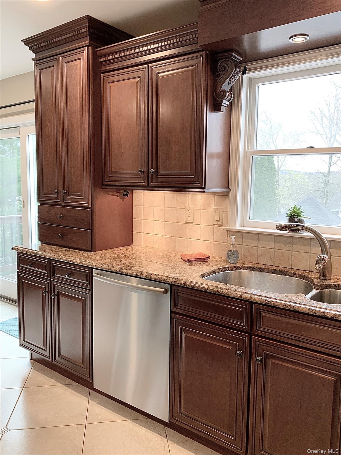 18 Peterson Road, Monroe, NY 10950