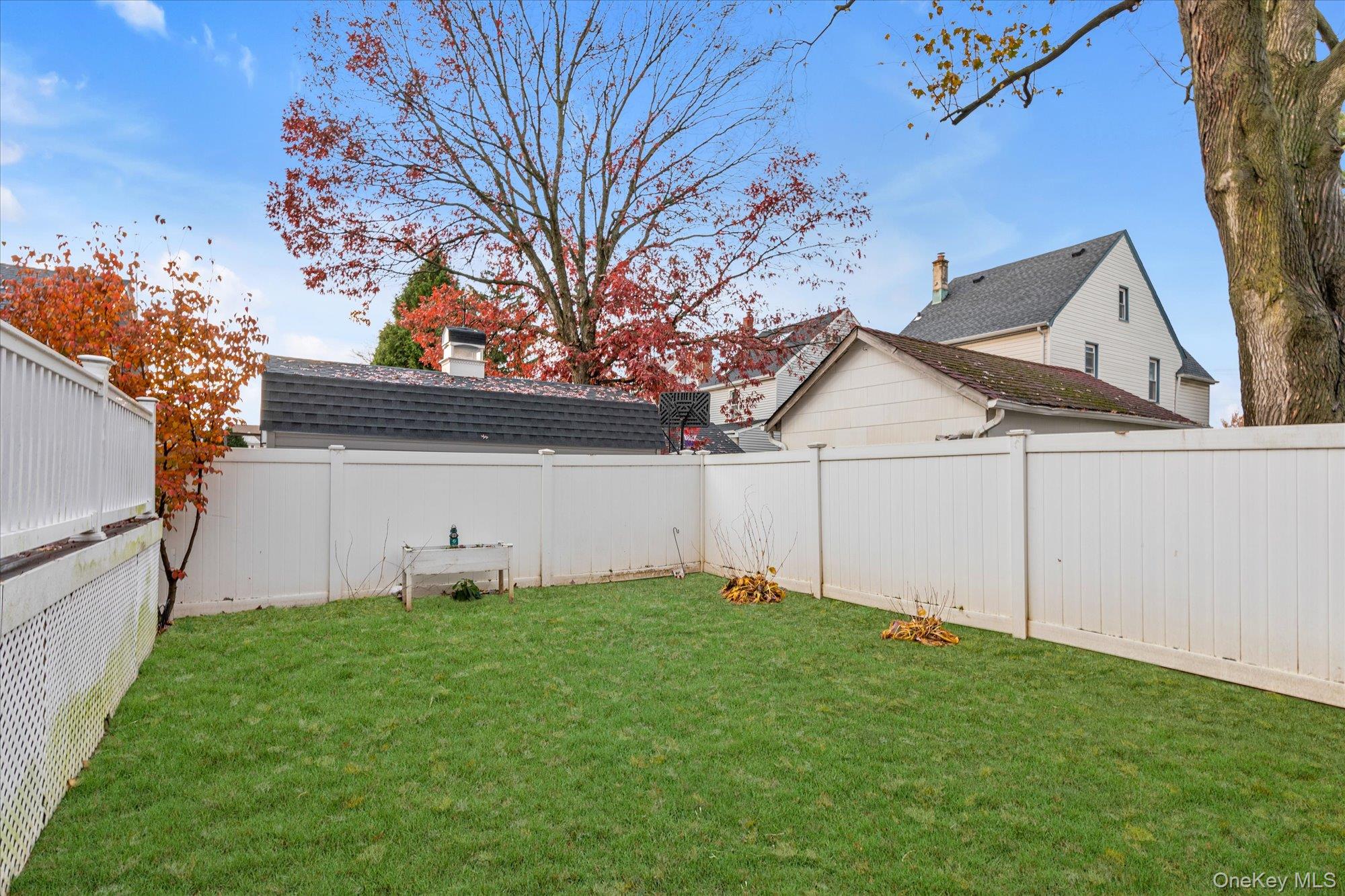 29 Orleans Road, Valley Stream, NY 11581