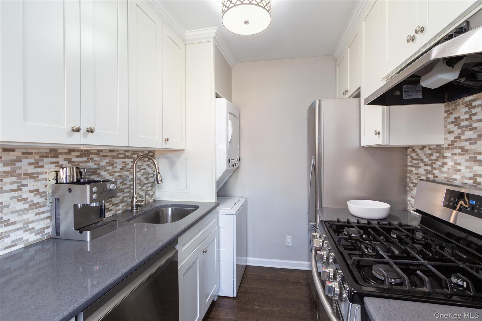 163-62 Willets Point Boulevard # Upper, Whitestone, NY 11357