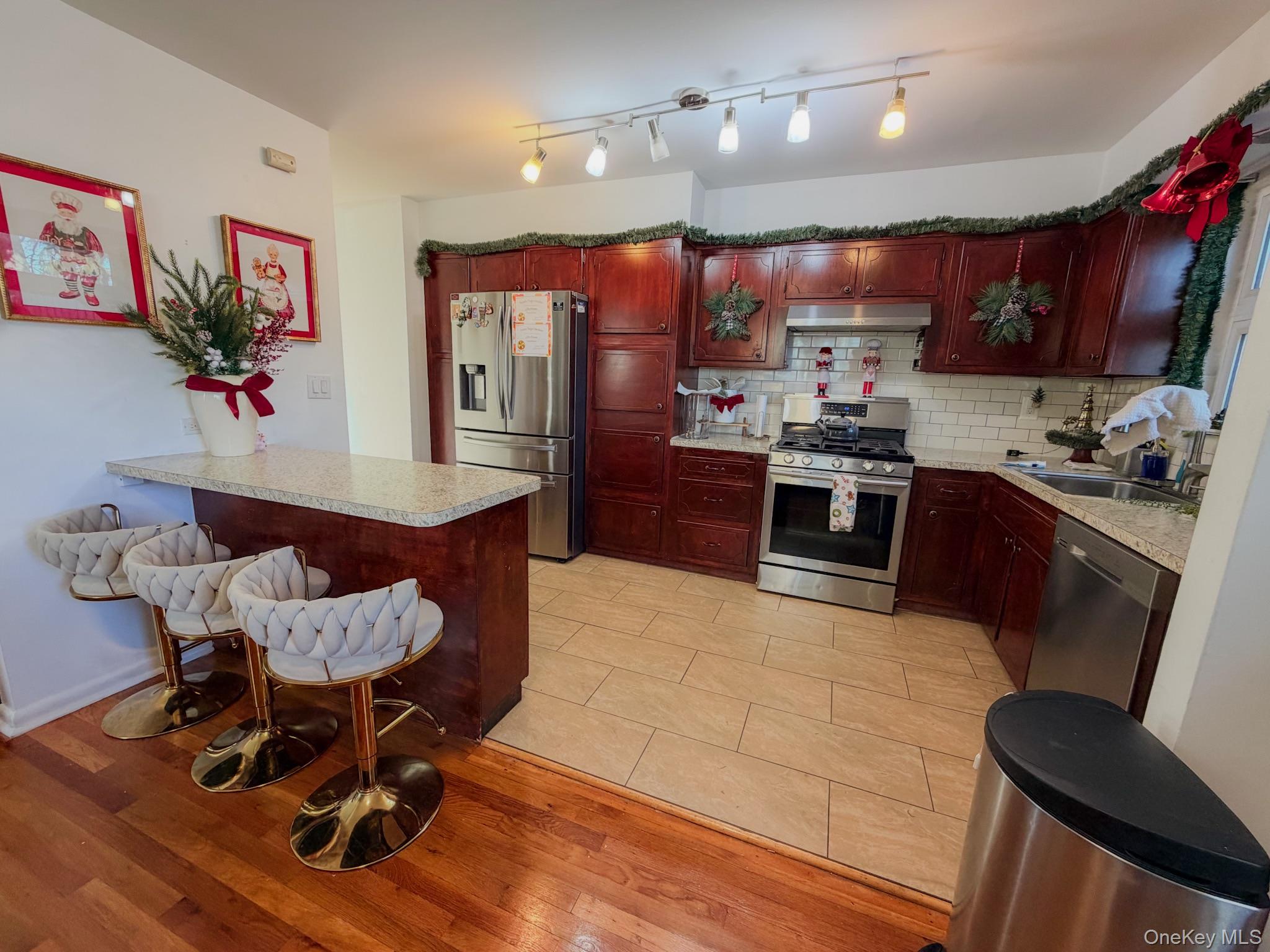 1110 Clarence Avenue, Bronx, NY 10465