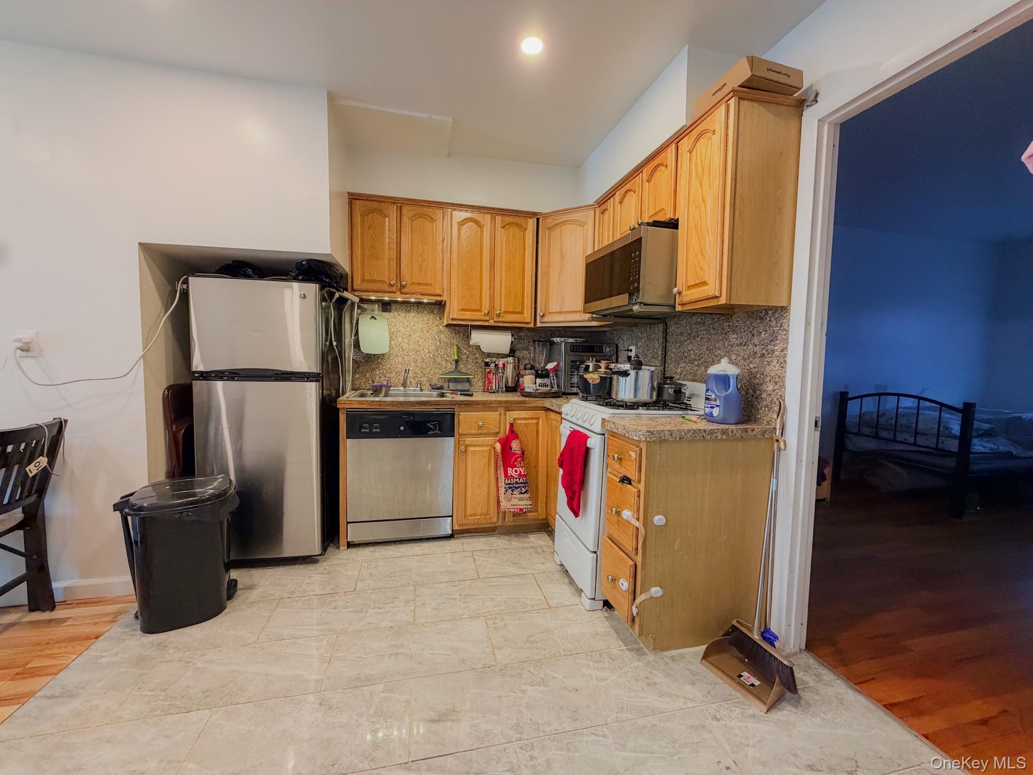 1110 Clarence Avenue, Bronx, NY 10465