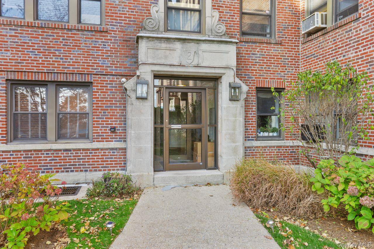 604 Tompkins # 10-C, Mamaroneck, NY 10543