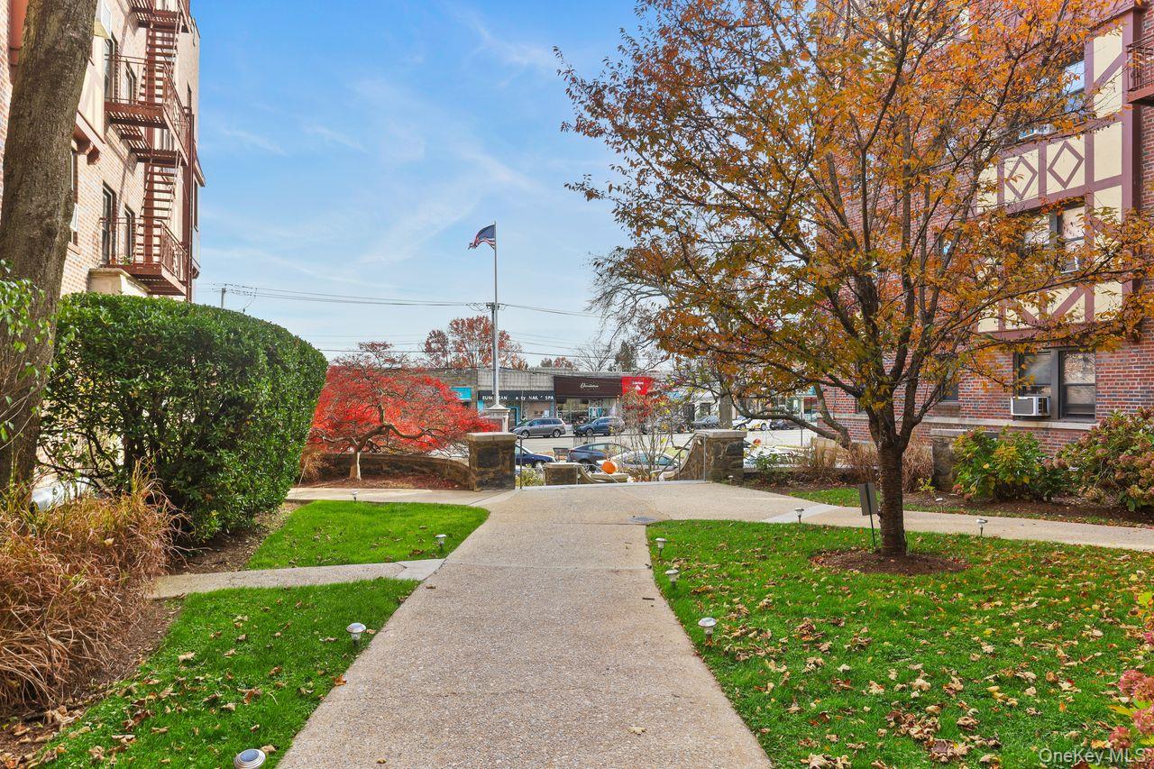 604 Tompkins # 10-C, Mamaroneck, NY 10543