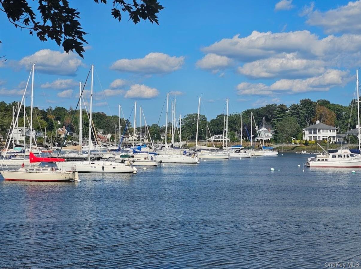 604 Tompkins # 10-C, Mamaroneck, NY 10543