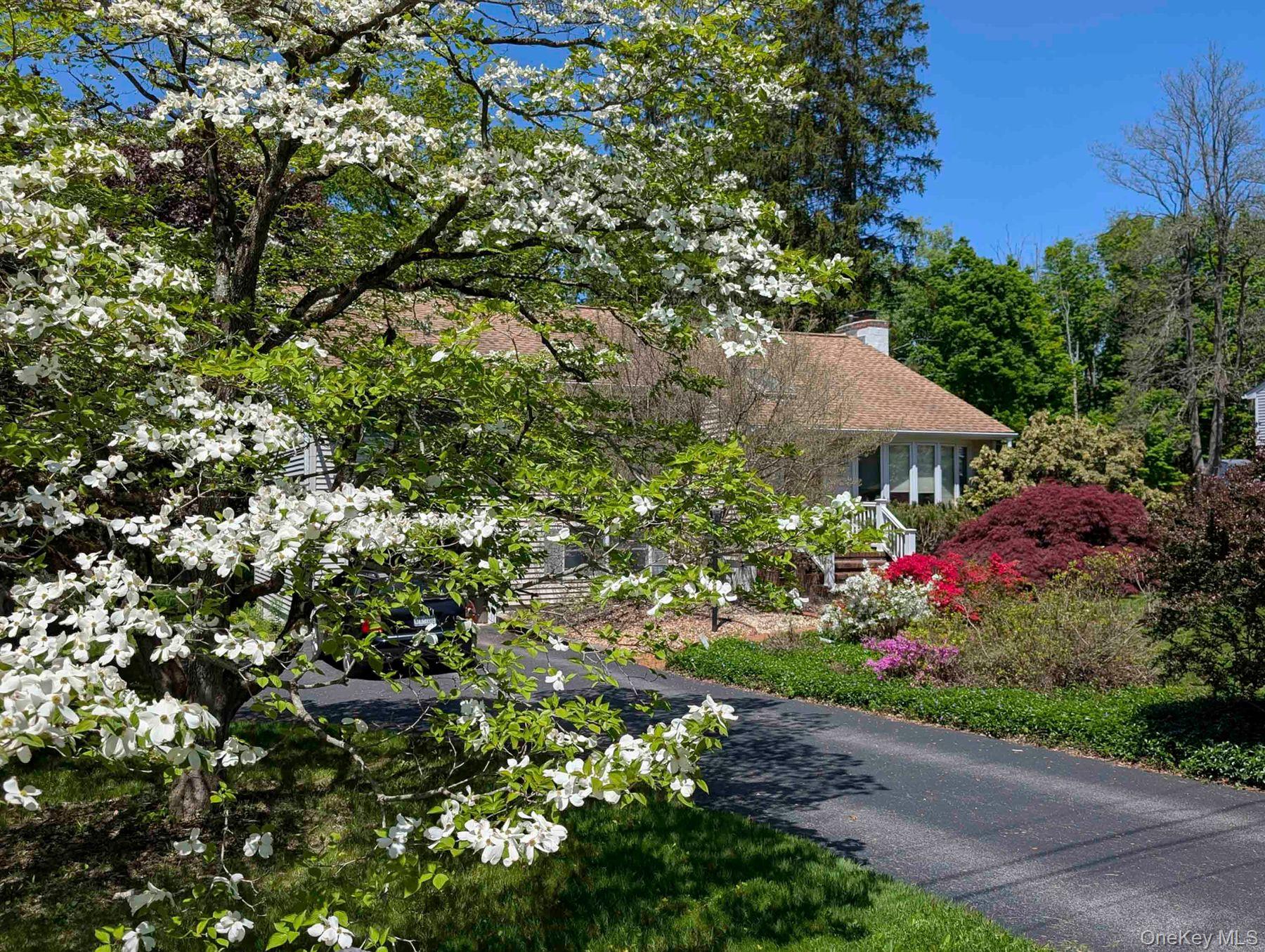 9 McAllister Drive, Pleasant Valley, NY 12569