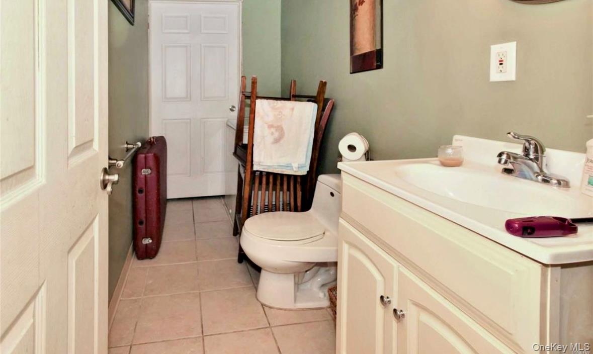 465 Wellwood Drive, Shirley, NY 11967