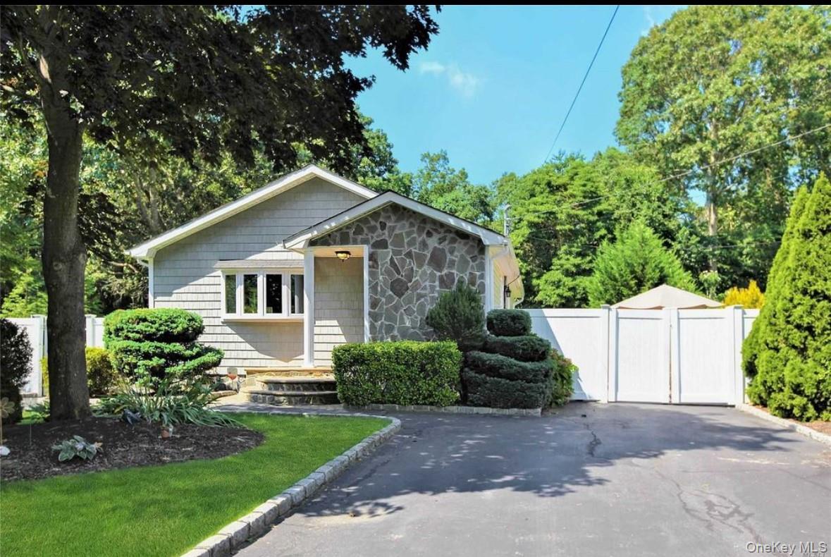 465 Wellwood Drive, Shirley, NY 11967