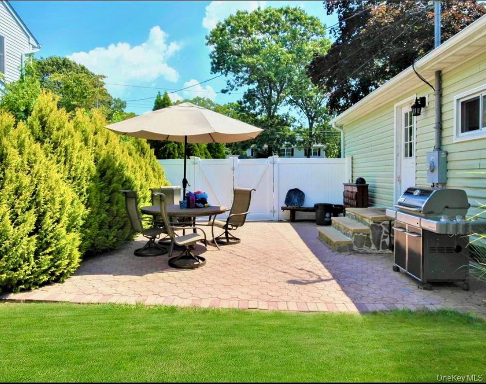 465 Wellwood Drive, Shirley, NY 11967