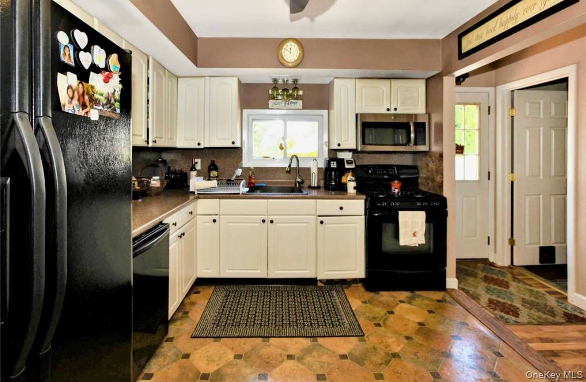 465 Wellwood Drive, Shirley, NY 11967