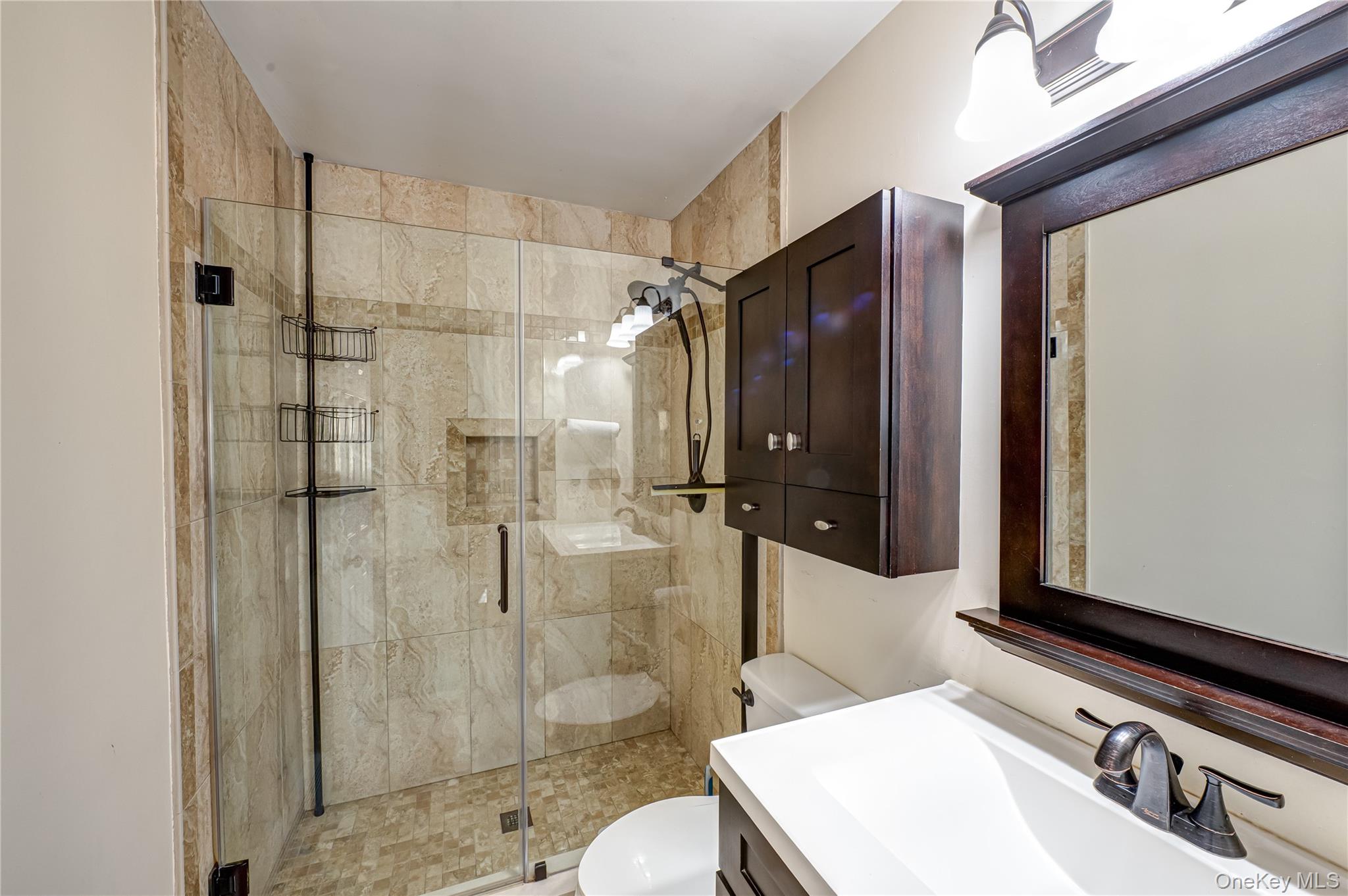 27 MANCHESTER Road, Huntington, NY 11743