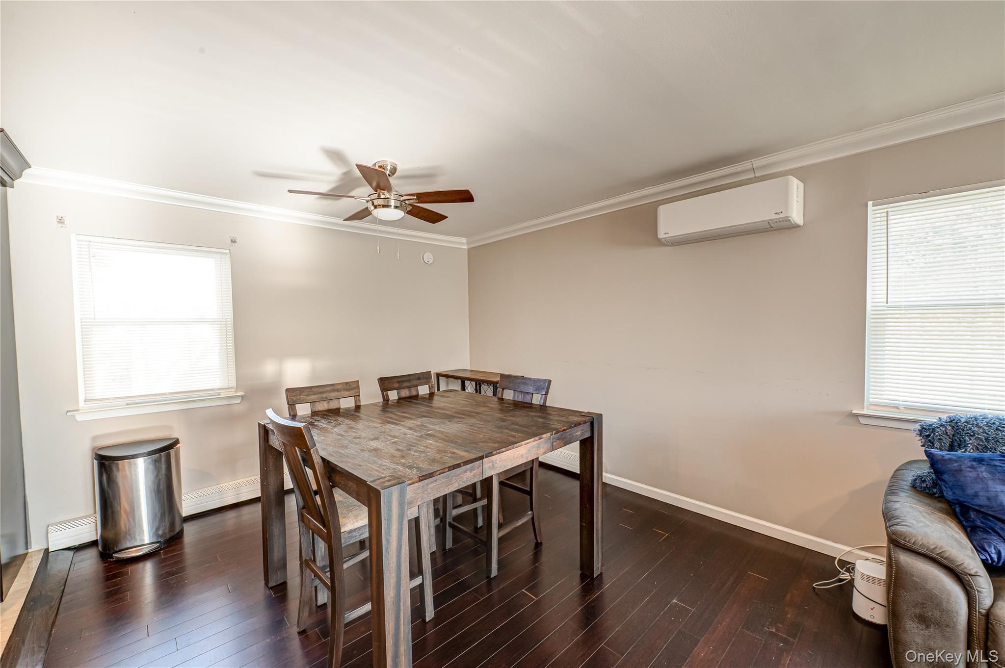 27 MANCHESTER Road, Huntington, NY 11743