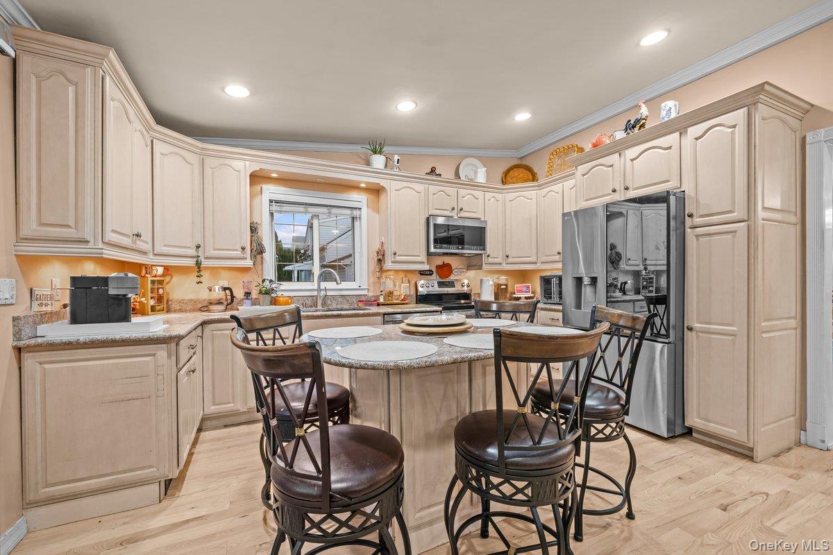 26 W 11th Street, Huntington Station, NY 11746