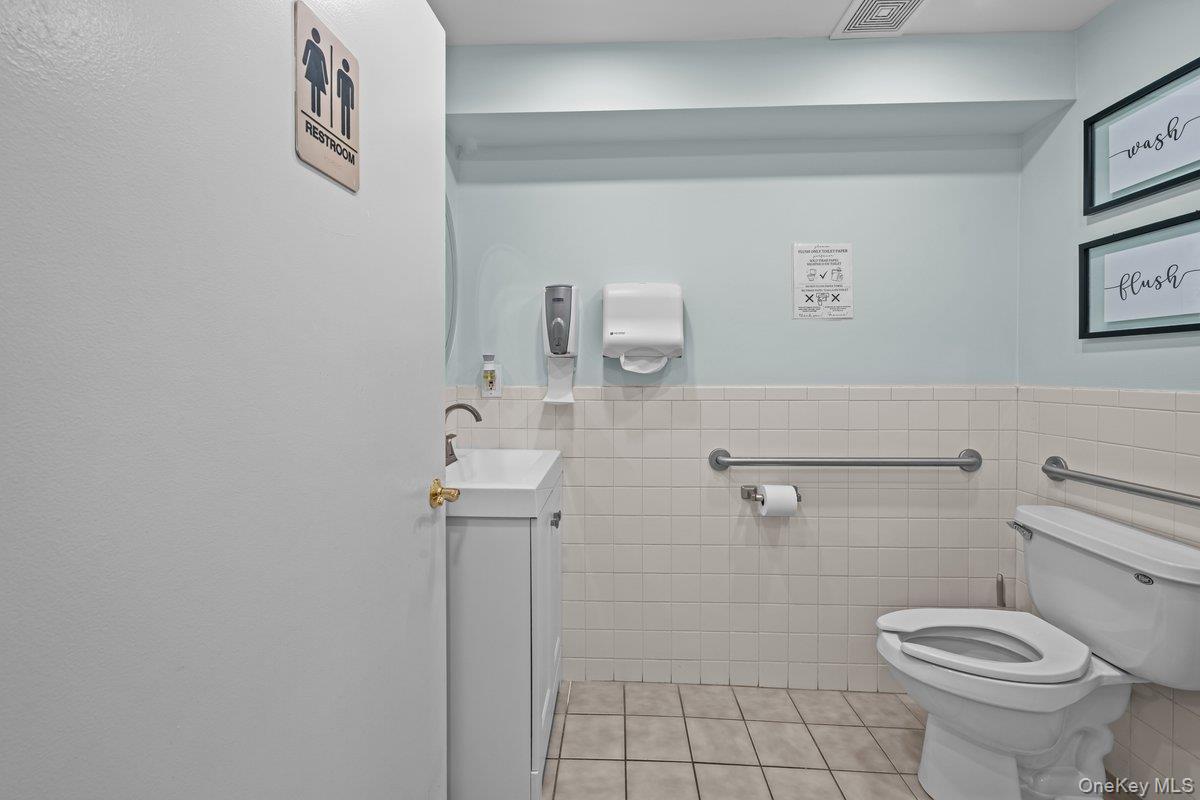 26 W 11th Street, Huntington Station, NY 11746