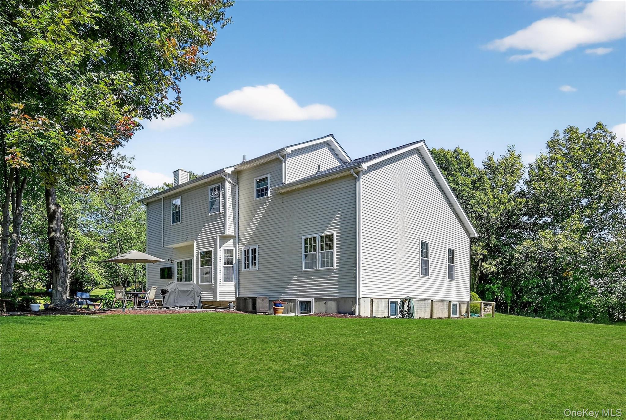 1 Fox Road, Florida, NY 10921