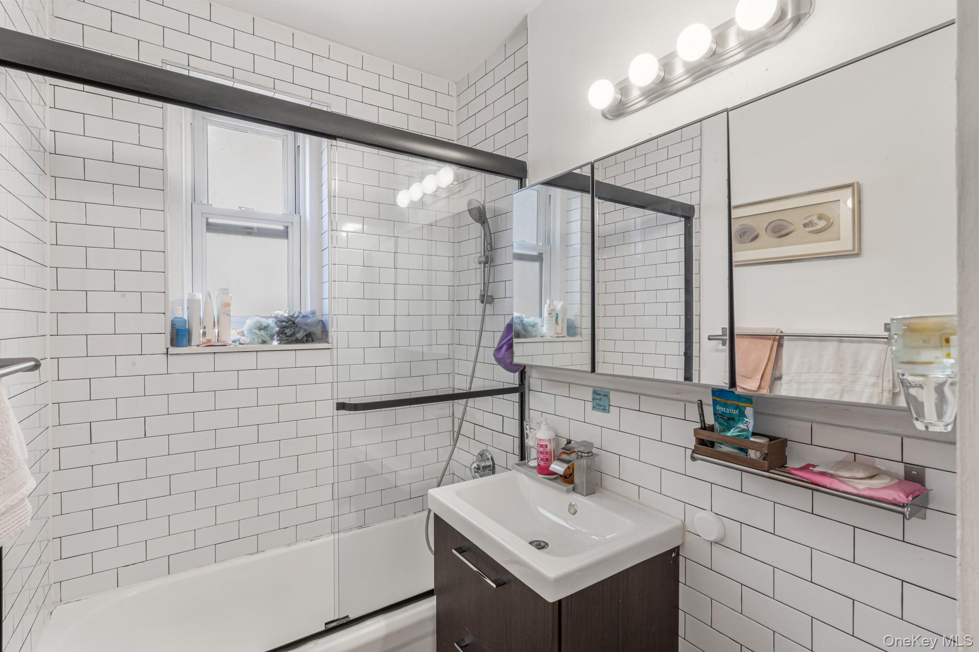 45 Kew Gardens Road # 4A, Kew Gardens, NY 11415