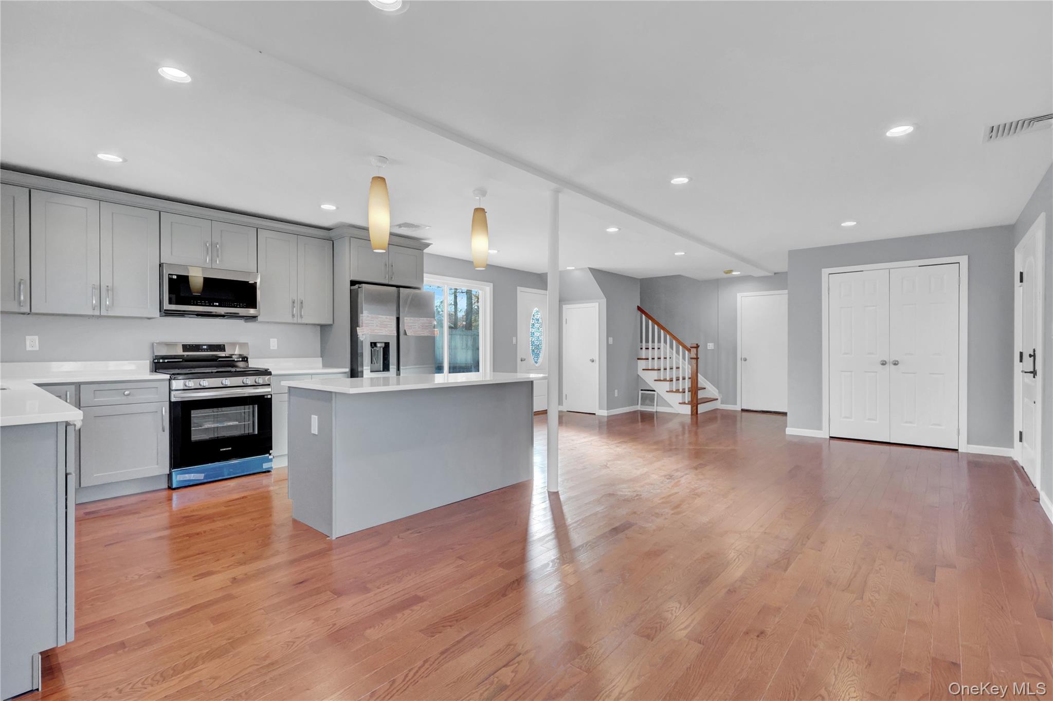 6 Renee Court, Centereach, NY 11720