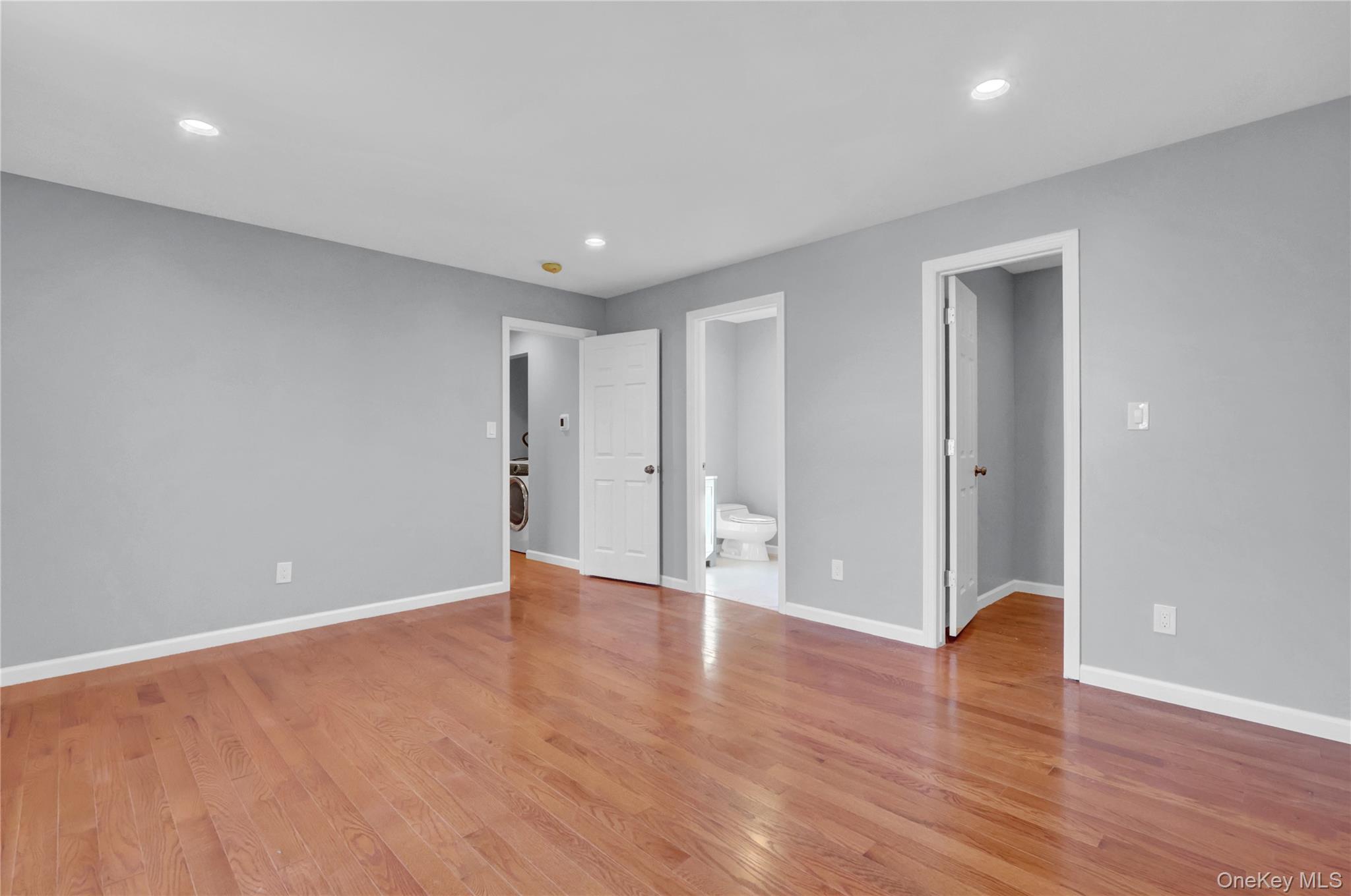 6 Renee Court, Centereach, NY 11720