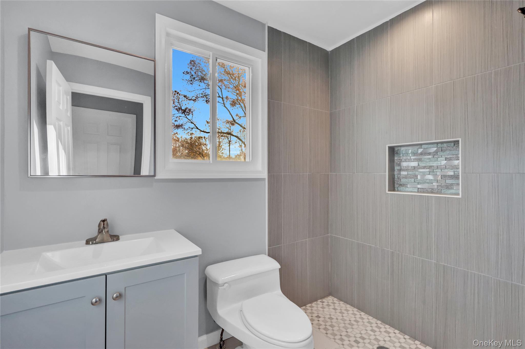 6 Renee Court, Centereach, NY 11720