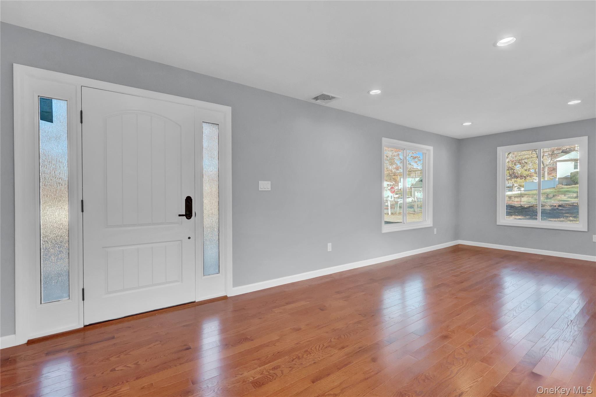 6 Renee Court, Centereach, NY 11720