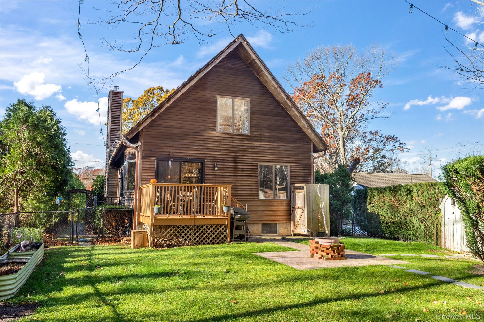 8 Hill Drive, Riverhead, NY 11901