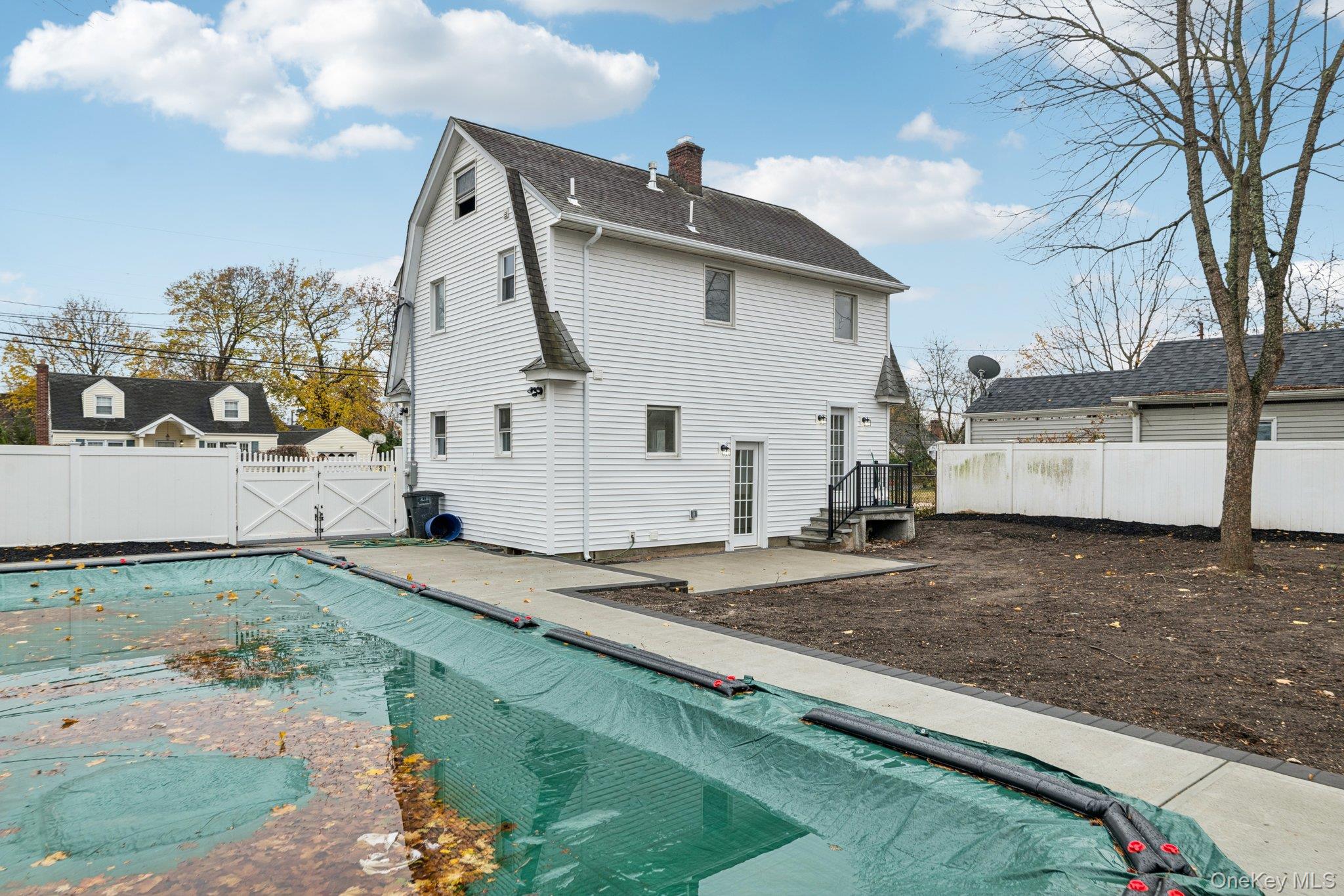 41 leyden Street, Huntington Station, NY 11746