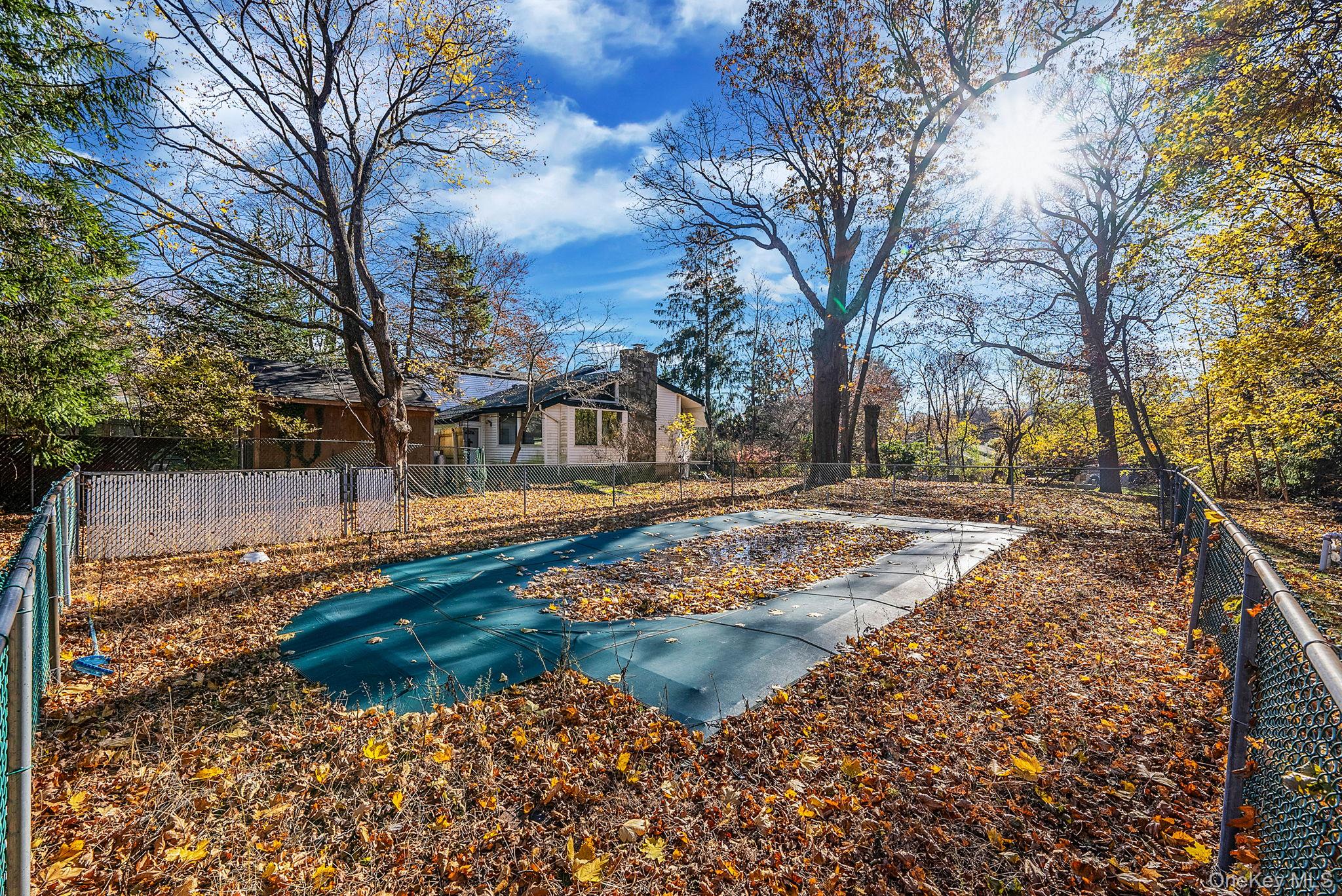 10 Sylvan Lane, Miller Place, NY 11764