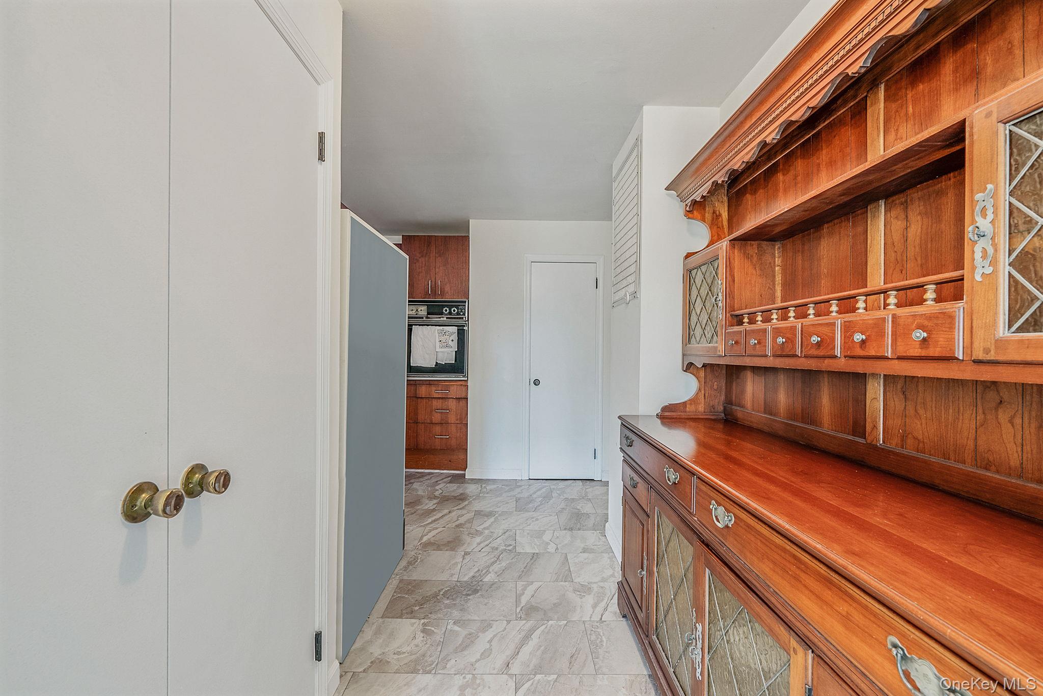 10 Sylvan Lane, Miller Place, NY 11764