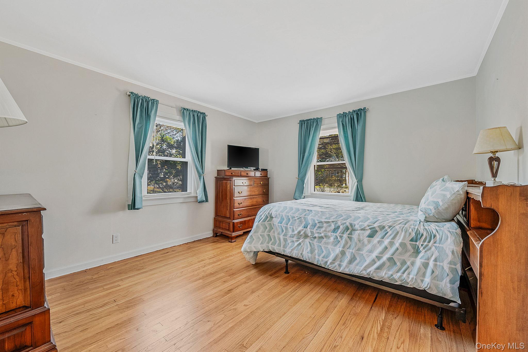 10 Sylvan Lane, Miller Place, NY 11764