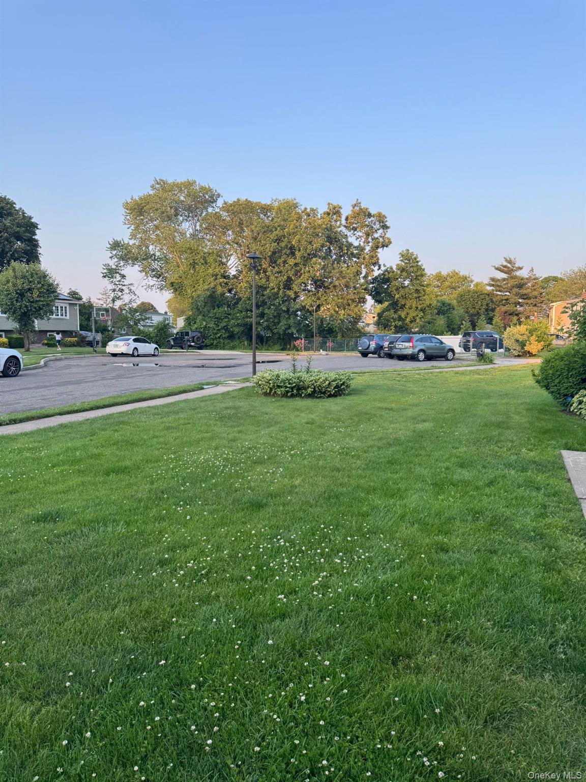 2 Mortell Court, Babylon, NY 11726