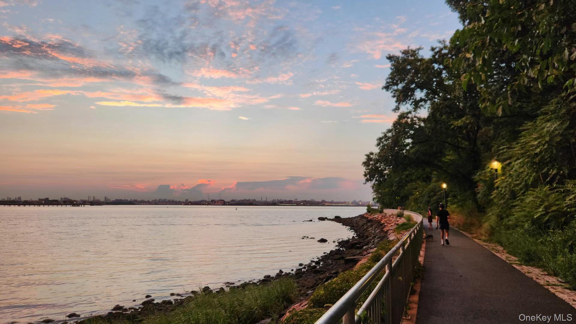 11516 Poppenhusen Avenue, College Point, NY 11356