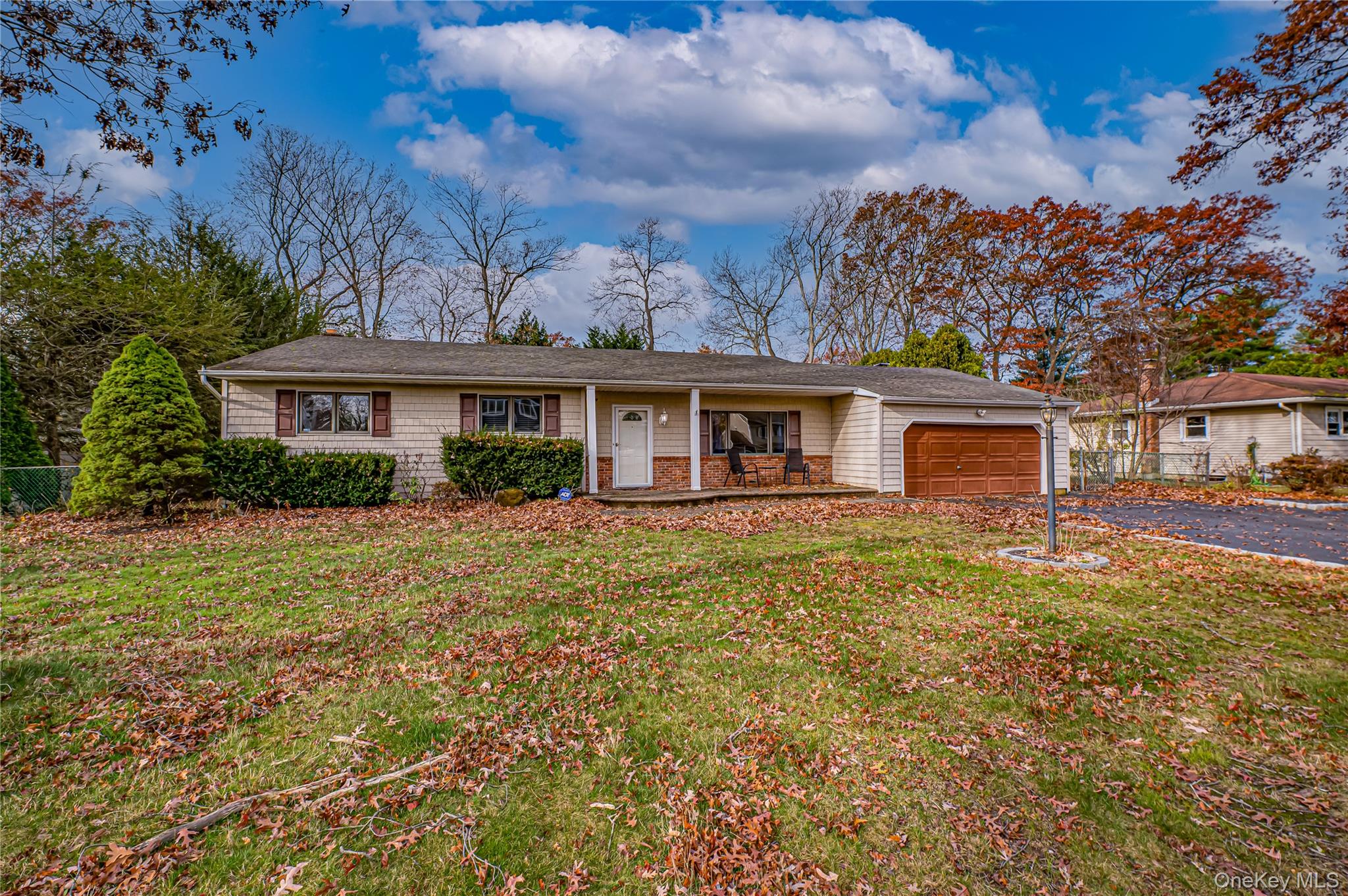 4 Debra Drive, Nesconset, NY 11767