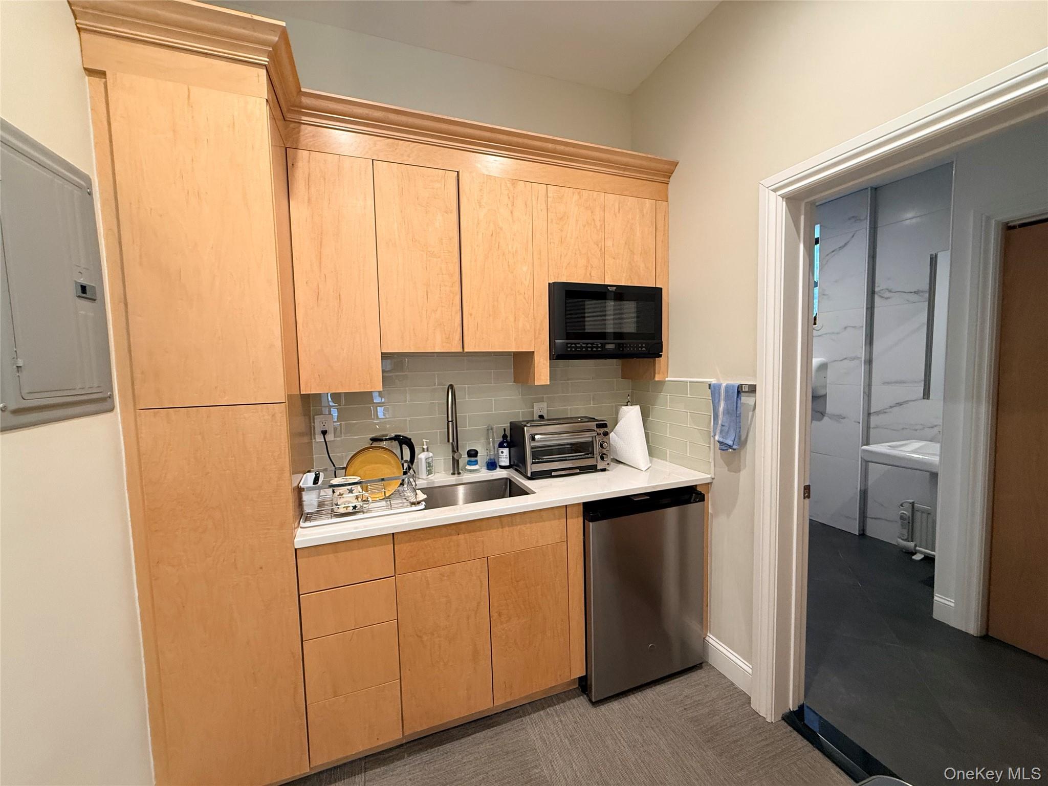 49 Cutter Mill Road, Great Neck, NY 11021