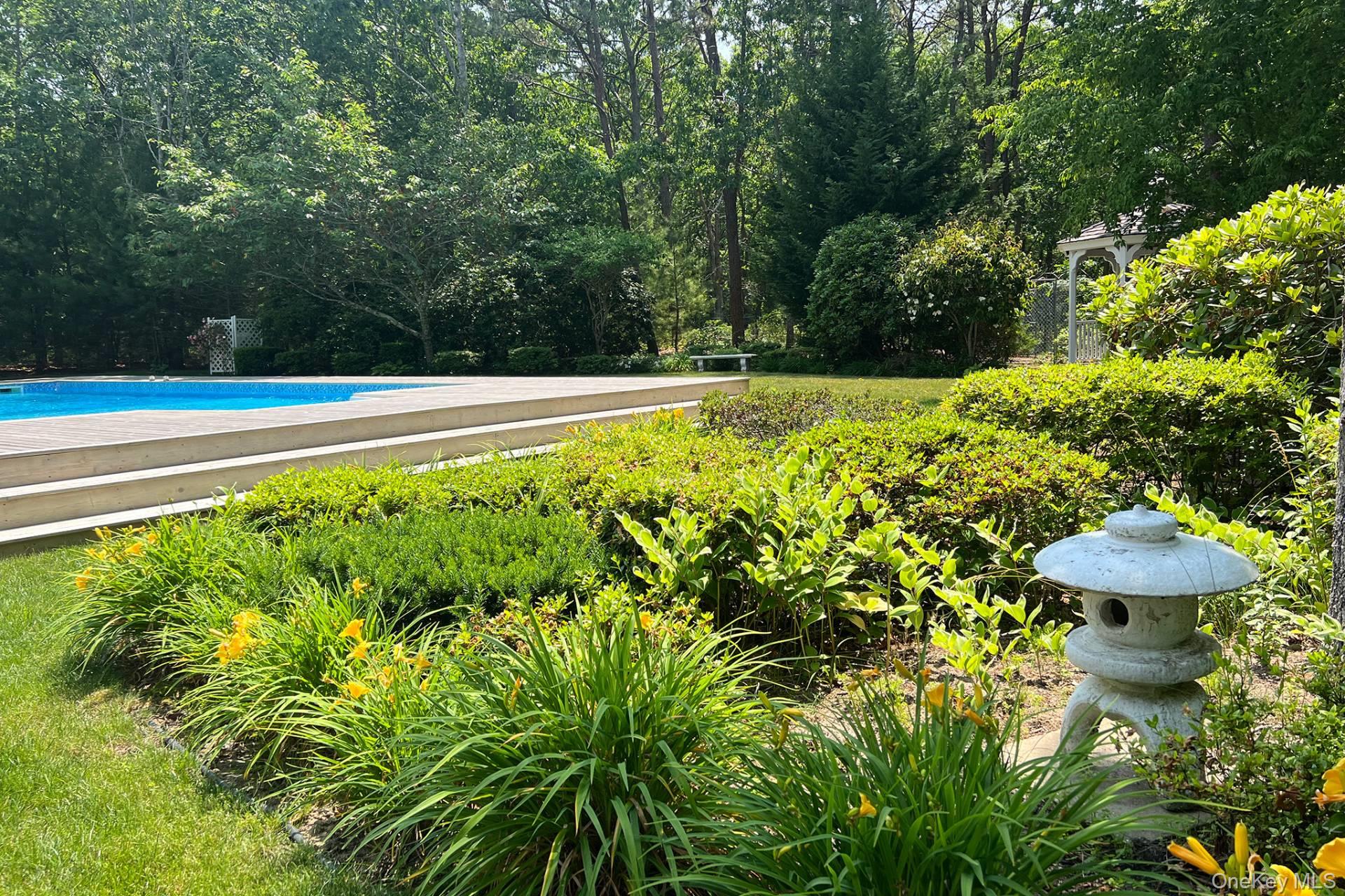 1 Long Pond Road, Sagaponack, NY 11962