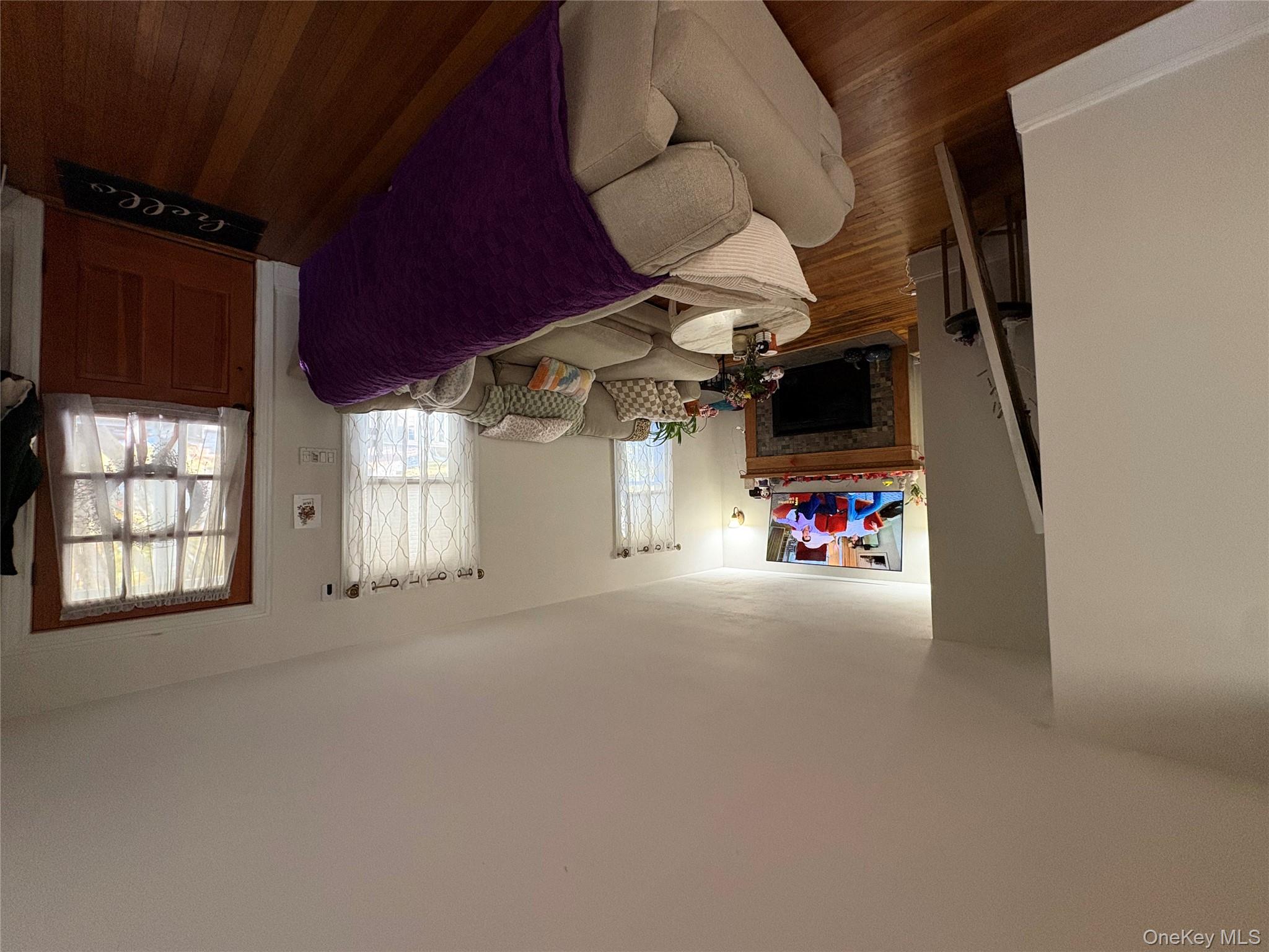 45 Central Parkway, Huntington, NY 11743