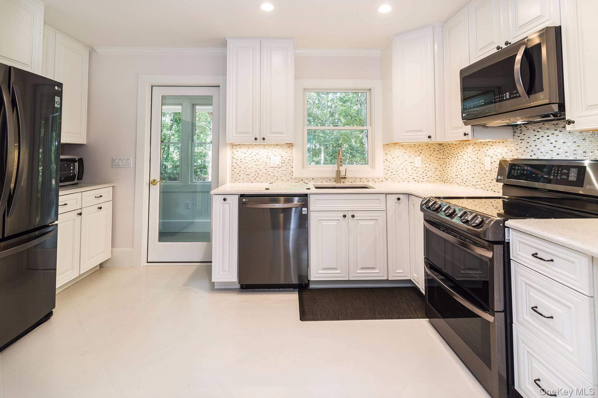 41 Oak Drive, Sag Harbor, NY 11963