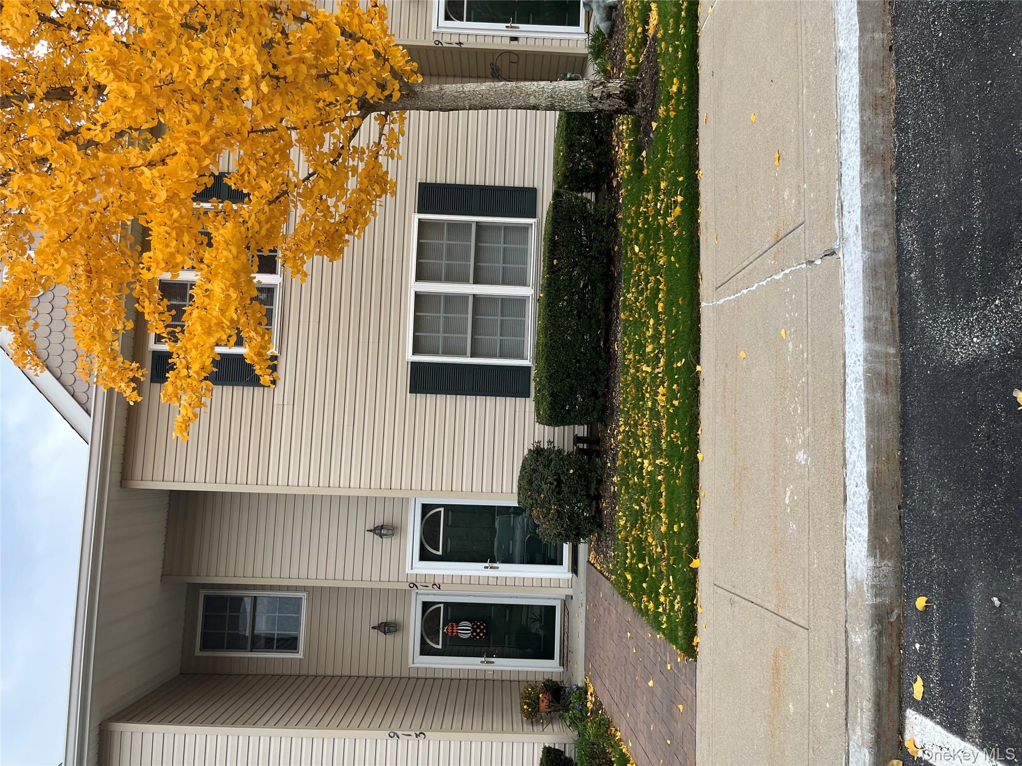 912 Altessa Boulevard, Melville, NY 11747